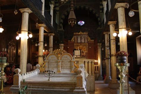  Ben Ezra Synagogue - 1000-Year-Old Jewish History Hidden in Bustling Cairo!