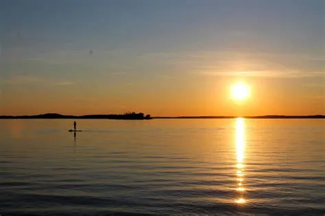  Etelä-Iranin auringonpalvojille: Urmianjärven upeissa auringonlaskuissa!