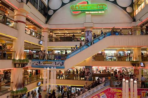  Sungai Wang Plaza - Malaysia's Bustling Shopping Hub for Bargain Hunters and Street Food Enthusiasts!