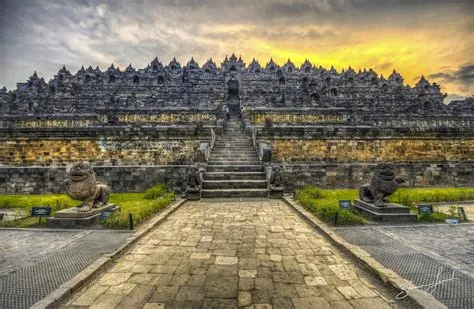  Borobudur Templojen Mystiikka ja Aivan Uskomaton Arkkitehtuuri!