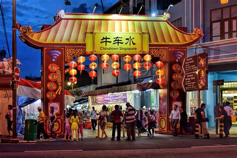 Lingyuan Ancient Town: Kirjava historia ja herkullinen ruokakulttuuri!